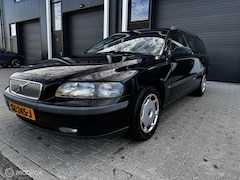Volvo V70 - 2.4 Ocean Race 2002(AIRCO/APK)