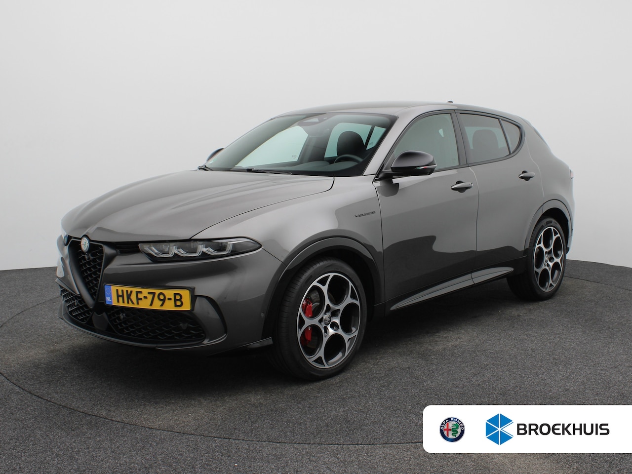 Alfa Romeo Tonale - 1.5T Hybrid Veloce | Achterbank met armsteun en skiluik | Achteruitrij assistent | Achteru - AutoWereld.nl