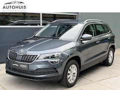 Skoda Karoq - 1.5 TSI 150pk DSG ACT Business Edition Camera Navigatie Trekhaak Stoelverwarming
