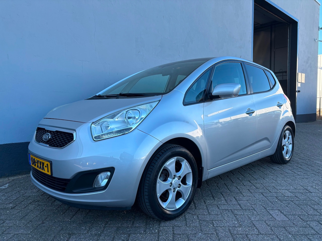 Kia Venga - 1.4 CVVT Super Pack - Panorama Dak - AutoWereld.nl