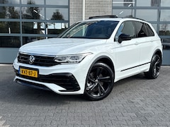 Volkswagen Tiguan - 1.4 TSI eHybrid R-Line Black Style|SCHUIFDAK|TREKHAAK|