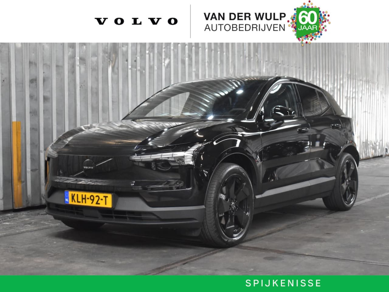 Volvo EX30 - P5 Long Range 69kWh/272PK Plus Europa Black Edition | BLIS | Elektrisch Stoelen | - AutoWereld.nl