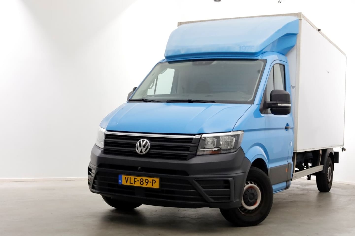 Volkswagen Crafter - 35 2.0 TDI E6 Bakwagen met achterdeuren 2-Persoons 07-2021 - AutoWereld.nl