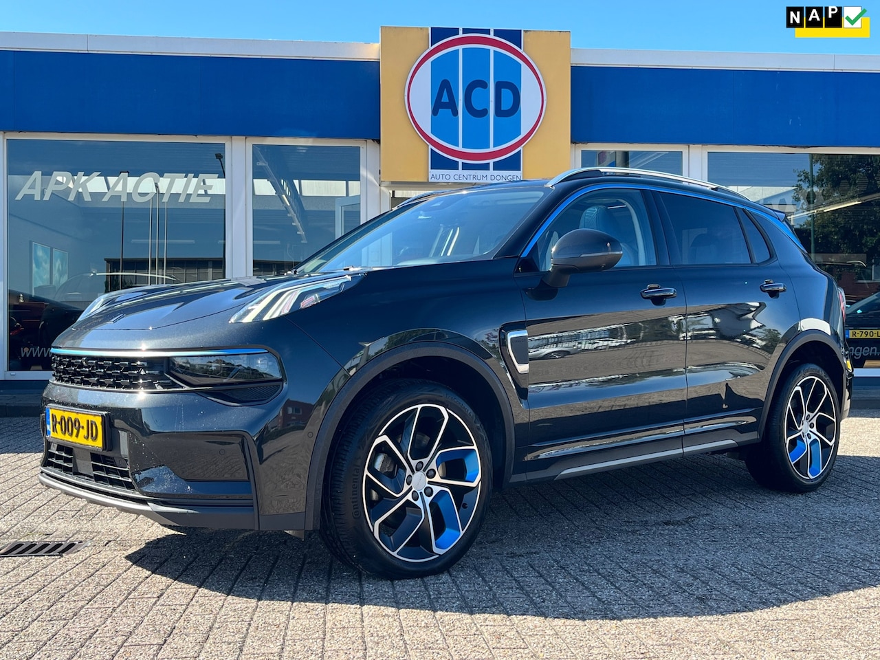 Lynk & Co 01 - 1.5 261pk PHEV 7DCTH | Orig.NL | PanoramaDak | 360 graden Camera | Carplay | Apk 09-2028 | - AutoWereld.nl