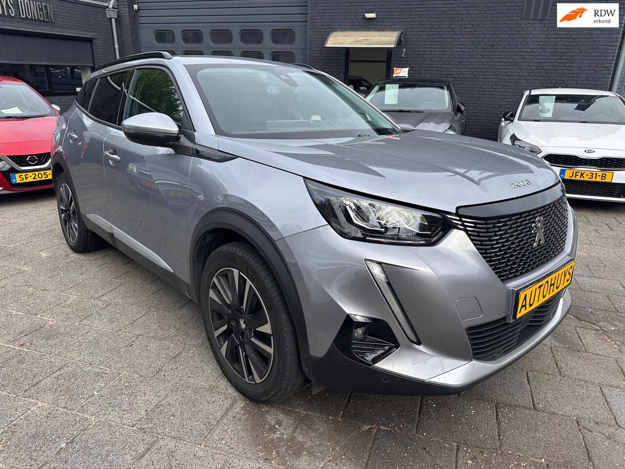Peugeot 2008 - 1.2 PT (131pk) Allure Pack|Aut|Navi|360 Camera - AutoWereld.nl
