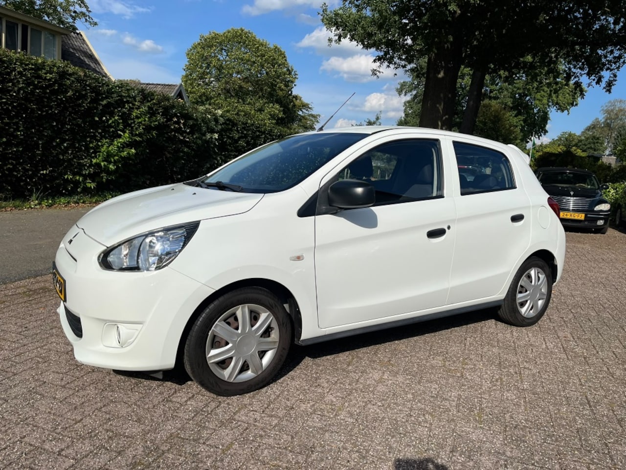 Mitsubishi Space Star - 1.0 MIVEC 71PK INFORM - AutoWereld.nl