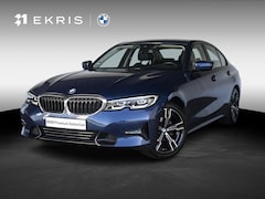 BMW 3-serie - Sedan 318i | LED | Navigatie | Sportstoelen | Clima | Shadow line | DAB | Hifi speakers |