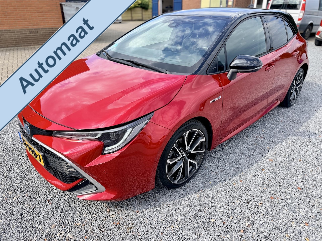 Toyota Corolla - 1.8 Hybrid Executive | Navigatie | Climate Control | HUD - AutoWereld.nl