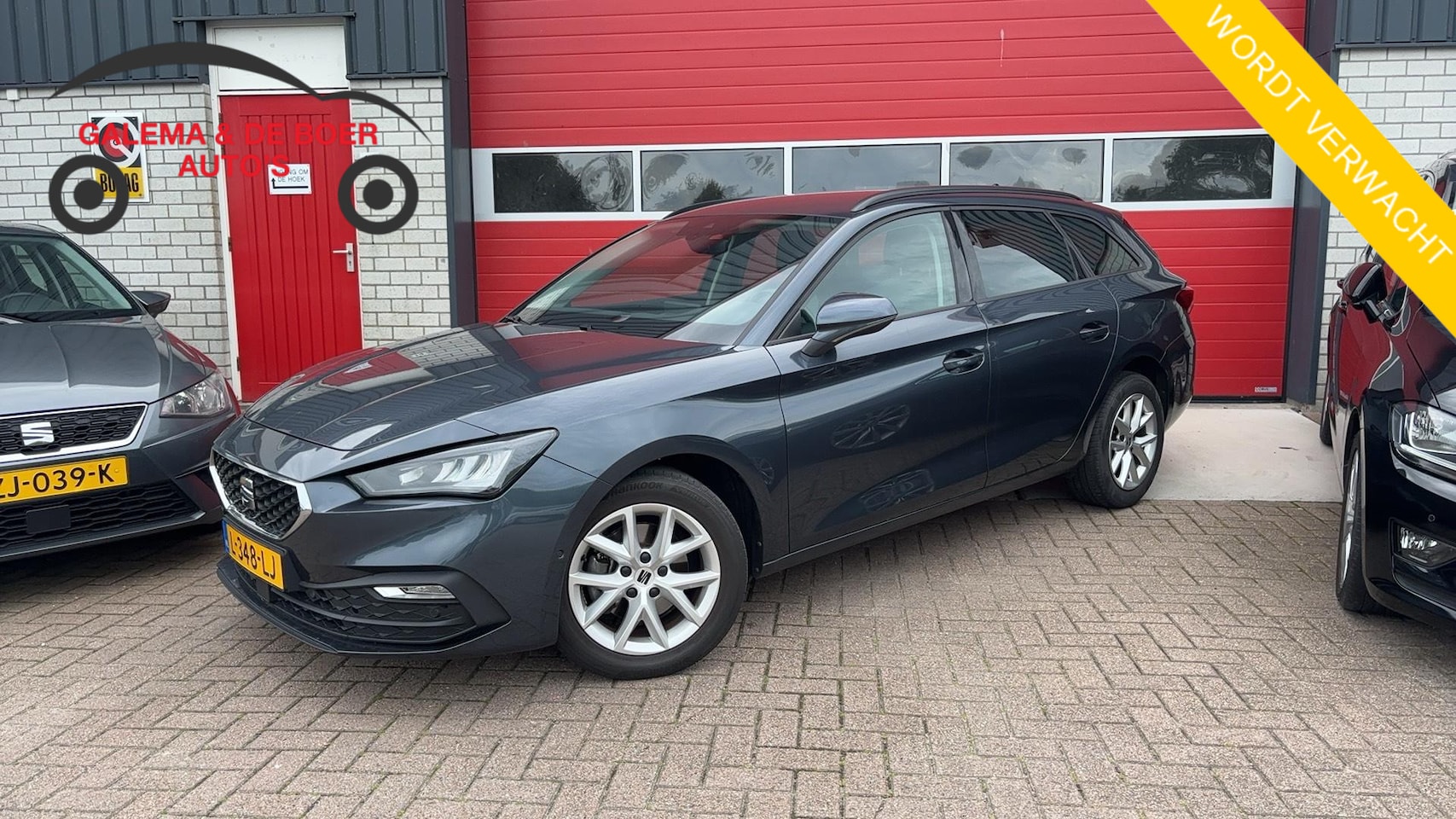 SEAT Leon Sportstourer - 1.0 TSI Style Business Intense TREKHAAK / CAMERA / CARPLAY / NAVI / CLIMA / PDC / BLUETOOT - AutoWereld.nl