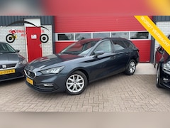 SEAT Leon Sportstourer - 1.0 TSI Style Business Intense TREKHAAK / CAMERA / CARPLAY / NAVI / CLIMA / PDC / BLUETOOT