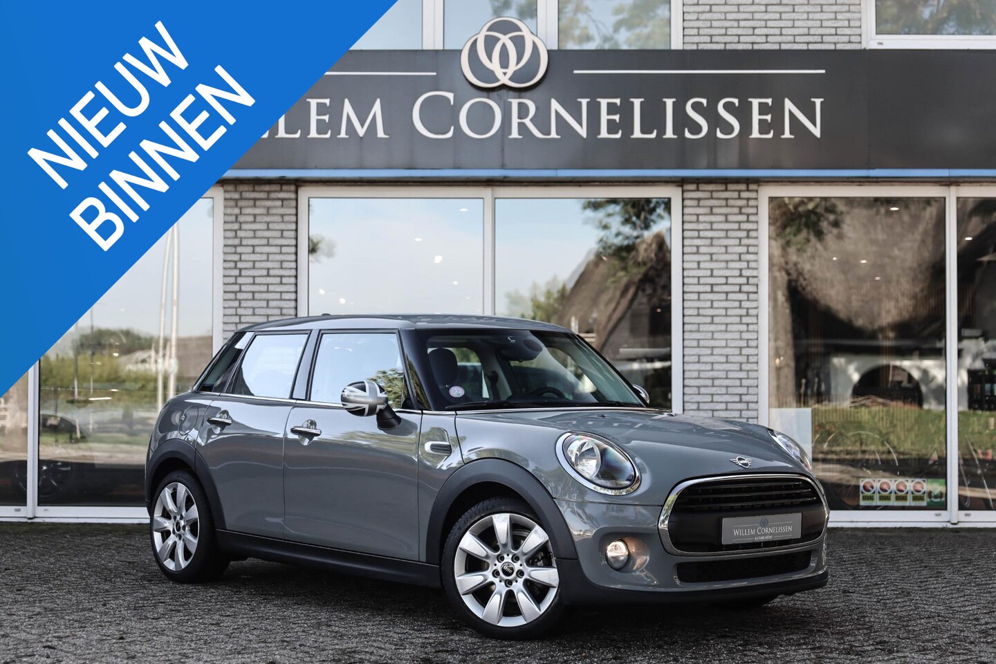 MINI 5-Deurs - 1.5 One First Apple Carplay Navigatie PDC 17" - AutoWereld.nl