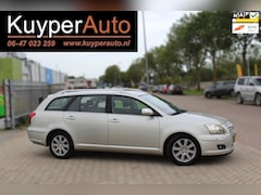 Toyota Avensis Wagon - 1.8 VVTi Luna Business AUTOMAAT CLIMA TREKHAAK NAVI LM
