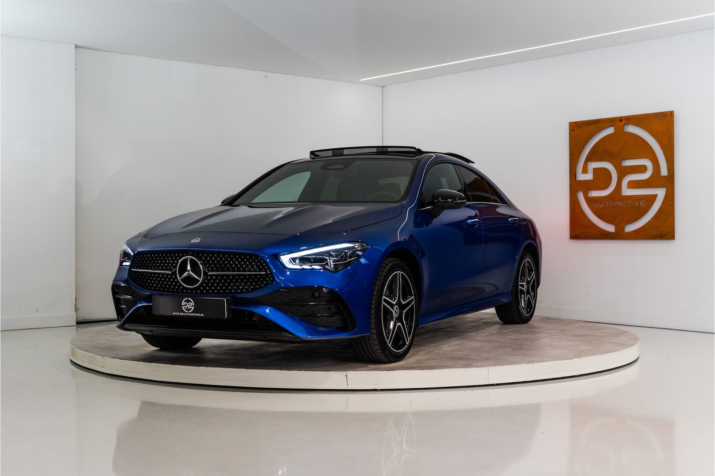 Mercedes-Benz CLA-Klasse - 250 e Premium+ AMG 218PK | Pano | Sfeer | Trekhaak | Burmester | Keyless | VOL! Fabrieksga - AutoWereld.nl