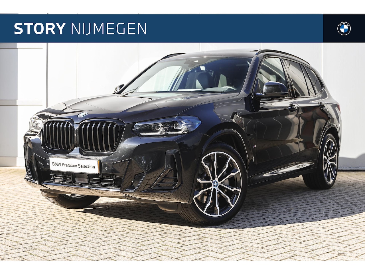 BMW X3 - xDrive30e M Sport Automaat / Panoramadak / Sportstoelen / Comfort Access / Adaptieve LED / - AutoWereld.nl