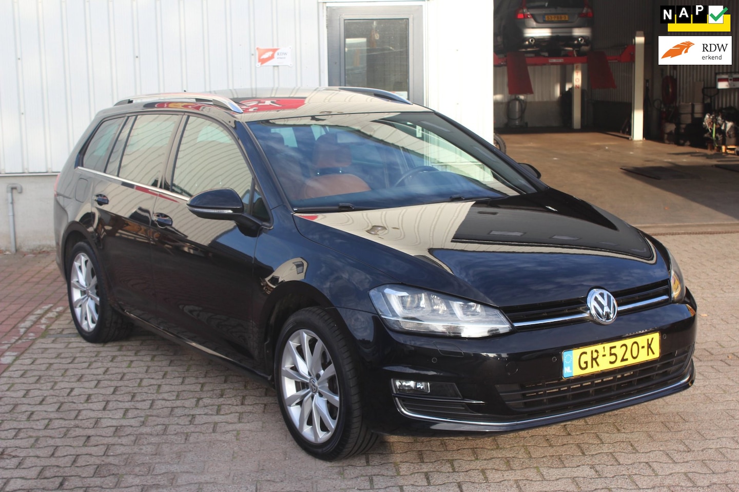 Volkswagen Golf Variant - 1.2 TSI Business Edition Connected Pano, Camera - AutoWereld.nl