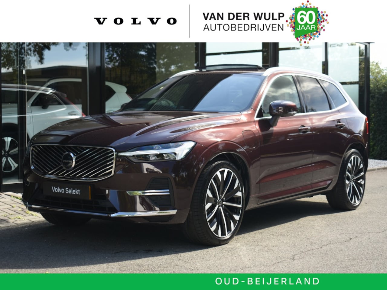 Volvo XC60 - T8 406pk AWD Ultra Bright Executive Edition | Trekhaak | Getint Glas - AutoWereld.nl