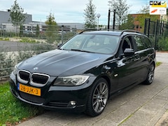 BMW 3-serie Touring - 318i Business Line|NW KETTING|6BAK|NAVI|PSENSOR|M VELGEN|CRUISE|AIRCO