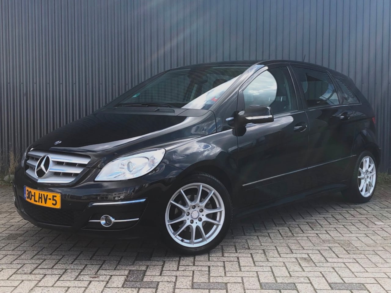 Mercedes-Benz B-klasse - 150 BlueEFFICIENCY |Dealer Onderhouden | Airco | 17" Velgen | Stoelverwarming | - AutoWereld.nl
