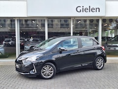 Toyota Yaris - 1.5 Hybrid Design | Navigatie, Cruise control, Lichtmetalen velgen, Parkeercamera, Safety