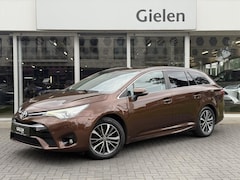 Toyota Avensis - 1.8 VVT-i Lease Pro | 2e eigenaar, Trekhaak, Navigatie, LED, 17 inch, Cruise control, Park