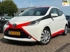 Toyota Aygo - 1.0 VVT-i x-play | Navi | Camera