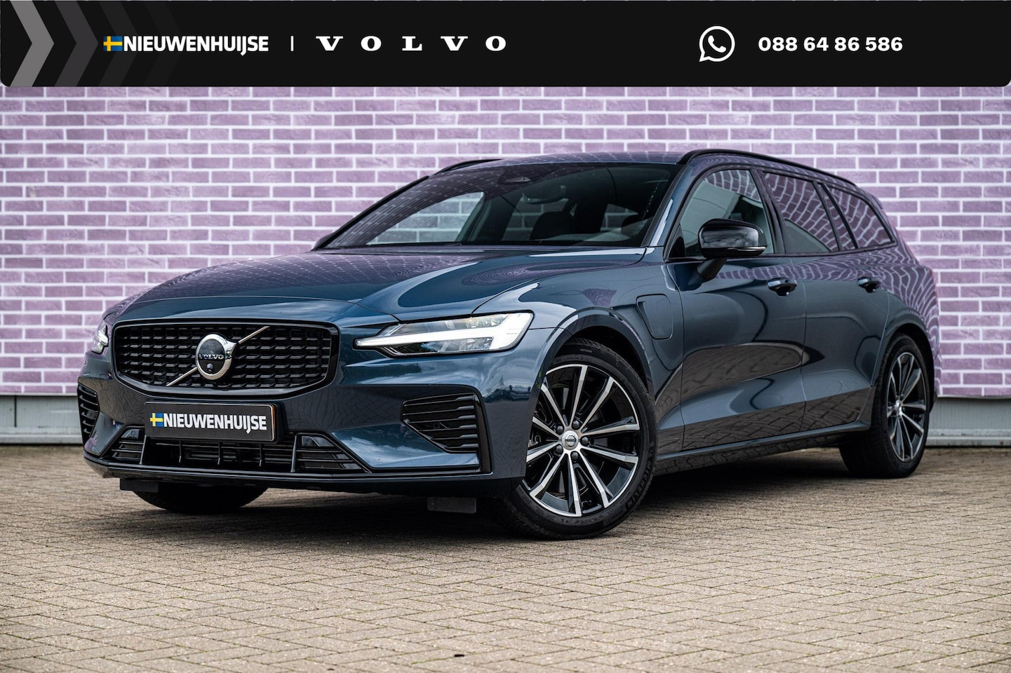 Volvo V60 - 2.0 T6 Plug-in hybrid AWD Plus Dark | SOH:100% | | Achteruitrijcamera | Parkeersensoren | - AutoWereld.nl