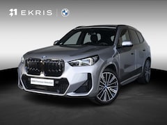 BMW iX1 - xDrive30 | M Sportpakket | Driving Assistant Professional | Head Up Display | 20 inch | Ha