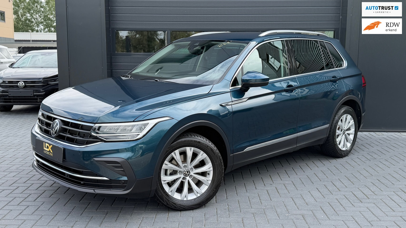 Volkswagen Tiguan - 1.5 TSI Elegance Trekhaak - AutoWereld.nl