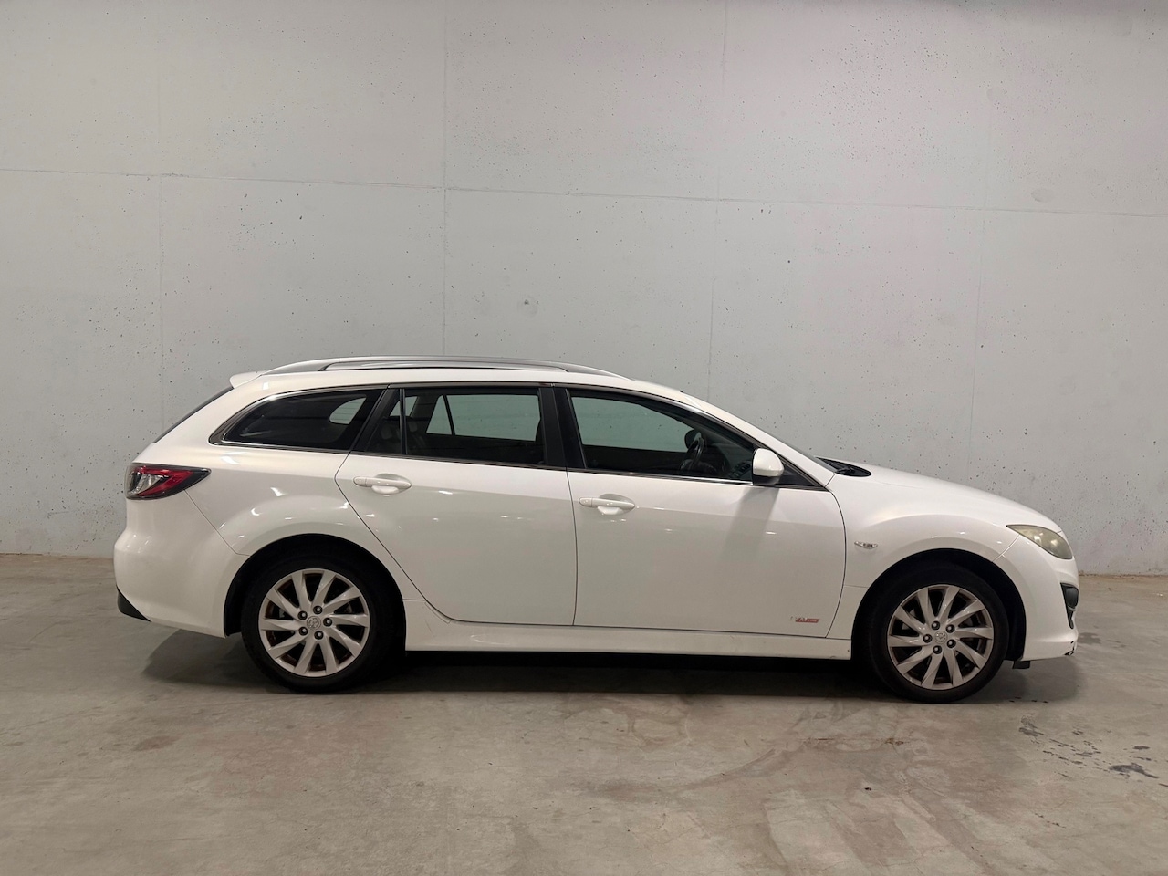 Mazda 6 Sportbreak - 2.0 GT-M Line Airco Cruise Trekhaak - AutoWereld.nl