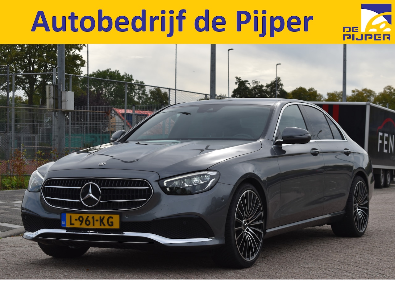 Mercedes-Benz E-klasse - 200 Exclusive Line Advantage Facelift | Afn.trekhaak | Camera | Sfeerverlichting | Carplay - AutoWereld.nl