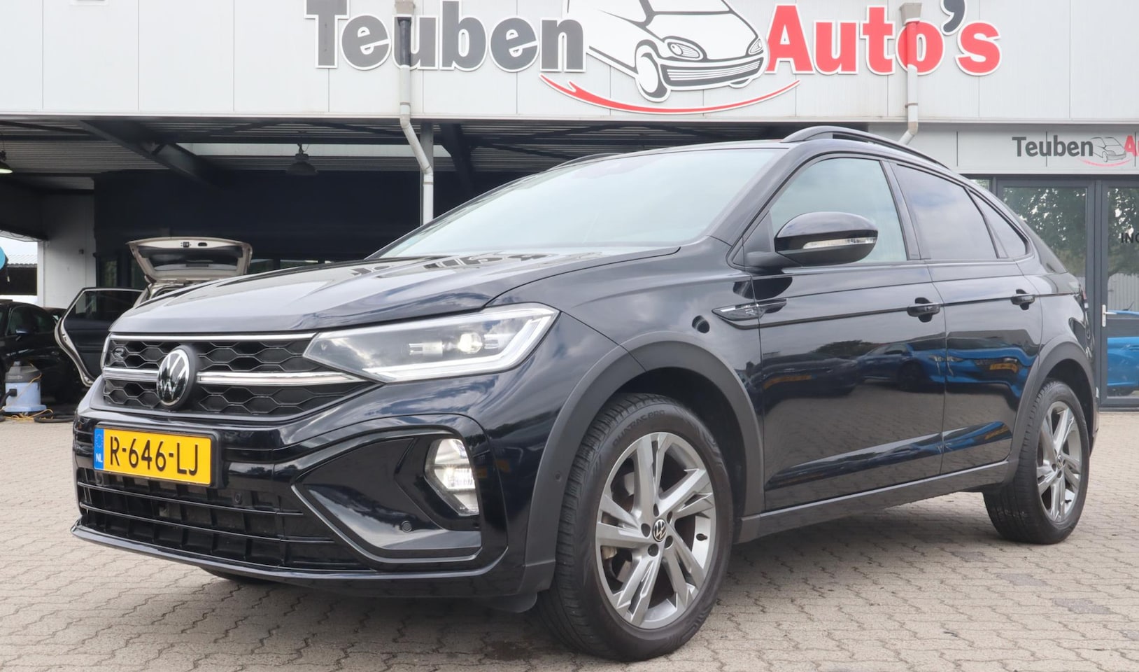 Volkswagen Taigo - 1.0 TSI R-Line | NL Auto/1e Eigenaar | Automaat | Trekhaak | Adaptieve cruise| Apple carpl - AutoWereld.nl