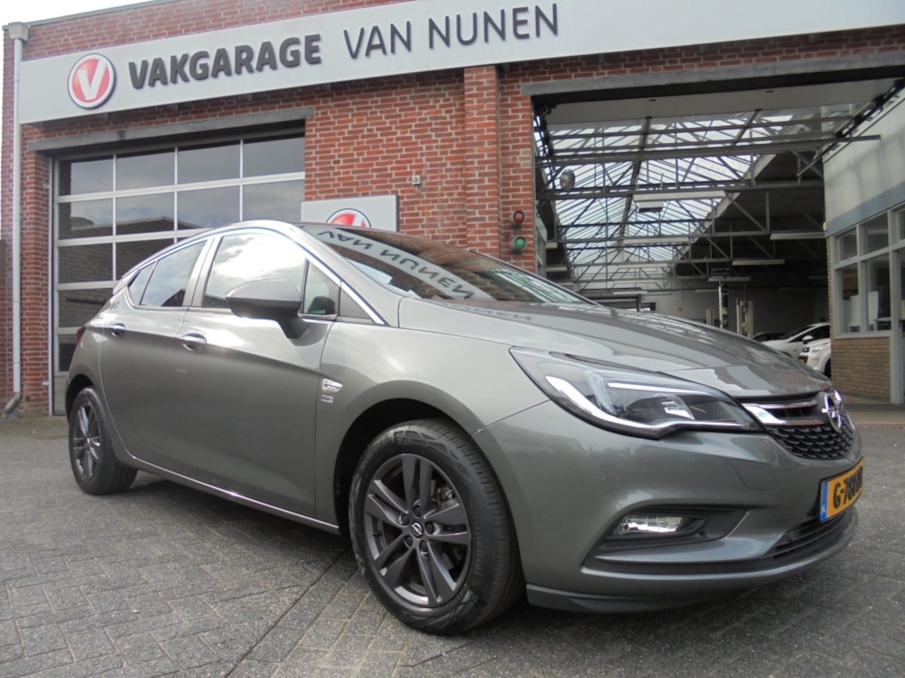 Opel Astra - 1.0 T. 120 Edition||ECC||PDC||Navi||Apple||Rijklaar|| - AutoWereld.nl