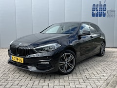 BMW 1-serie - 118i Automaat Sportline Executive Edition Navi Prof Sportstoelen Led koplampen 17 Inch Vel