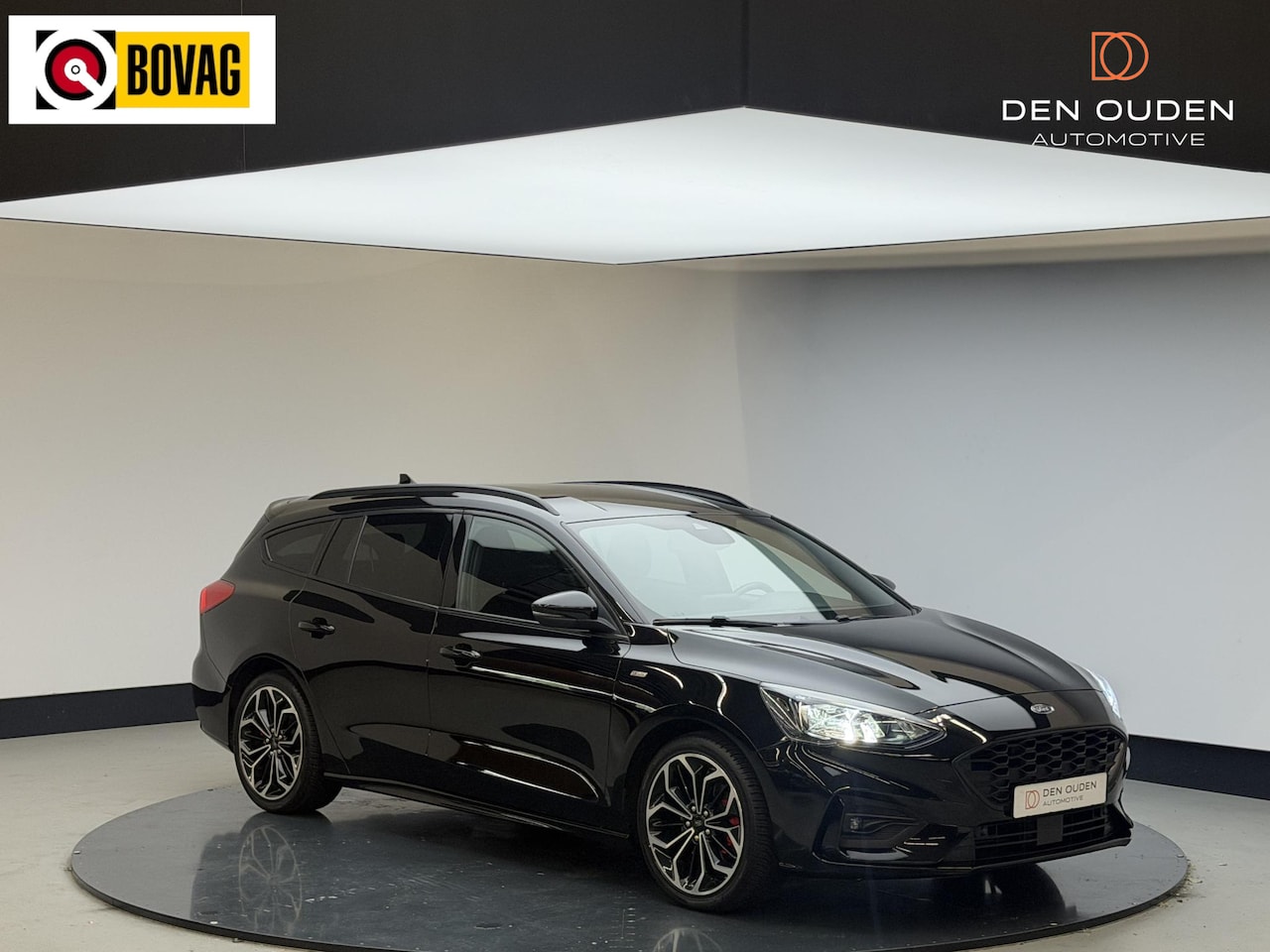 Ford Focus Wagon - 1.5 EcoBoost ST Line X Business | 18 '' lm op all weatherbanden | Verw voorruit/stoelen | - AutoWereld.nl