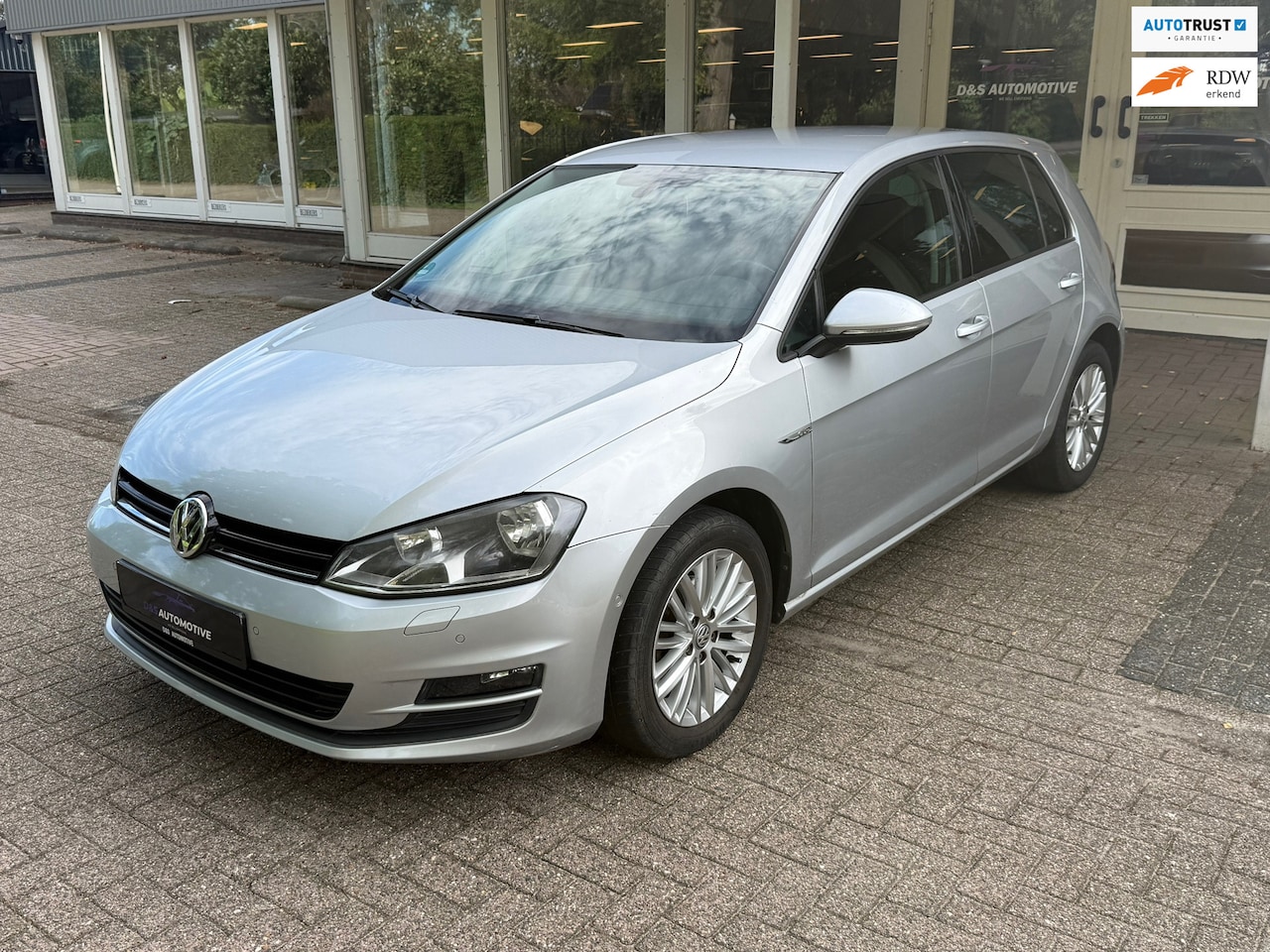 Volkswagen Golf - 1.2 TSI CUP Edition XENON/STOELV/PDC - AutoWereld.nl