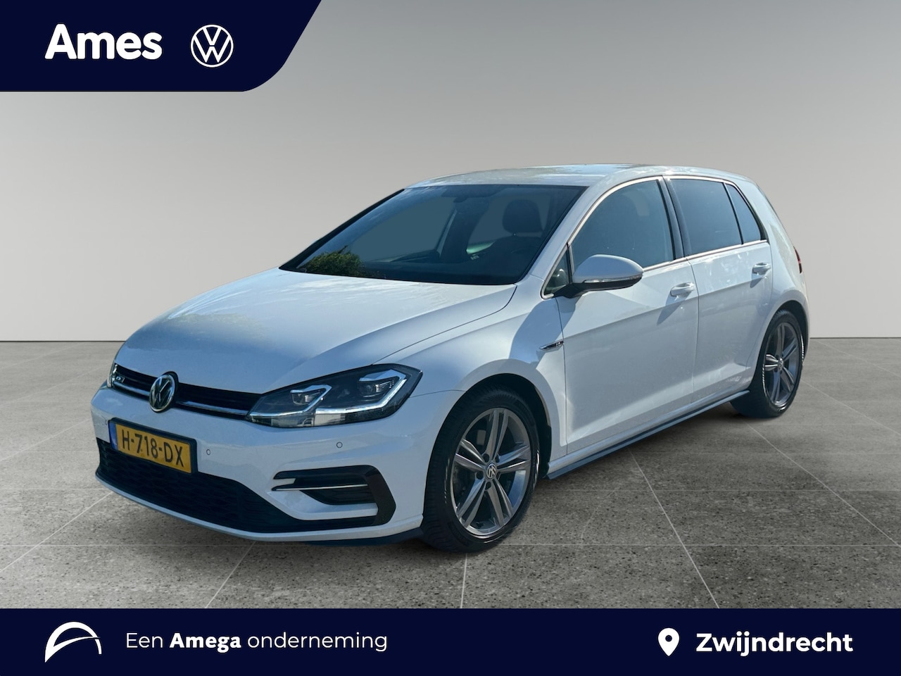 Volkswagen Golf - 1.5 150pk TSI Highline Business R Achteruitrijcamera (Rear View) | Parkeersensoren voor & - AutoWereld.nl