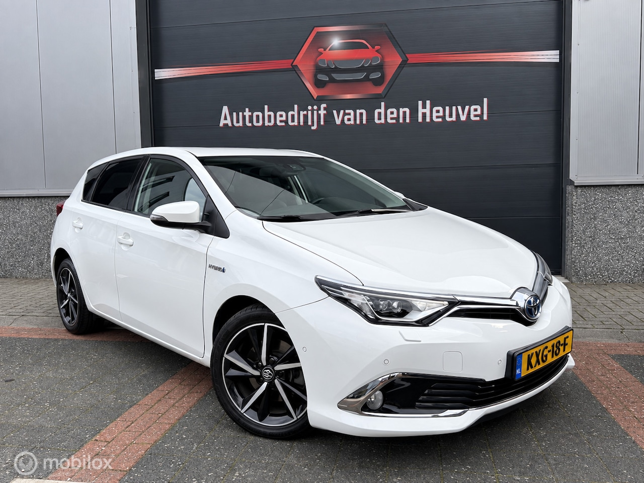 Toyota Auris - 1.8 Hybrid Executive Relax Garantie Dealer Ondh - AutoWereld.nl