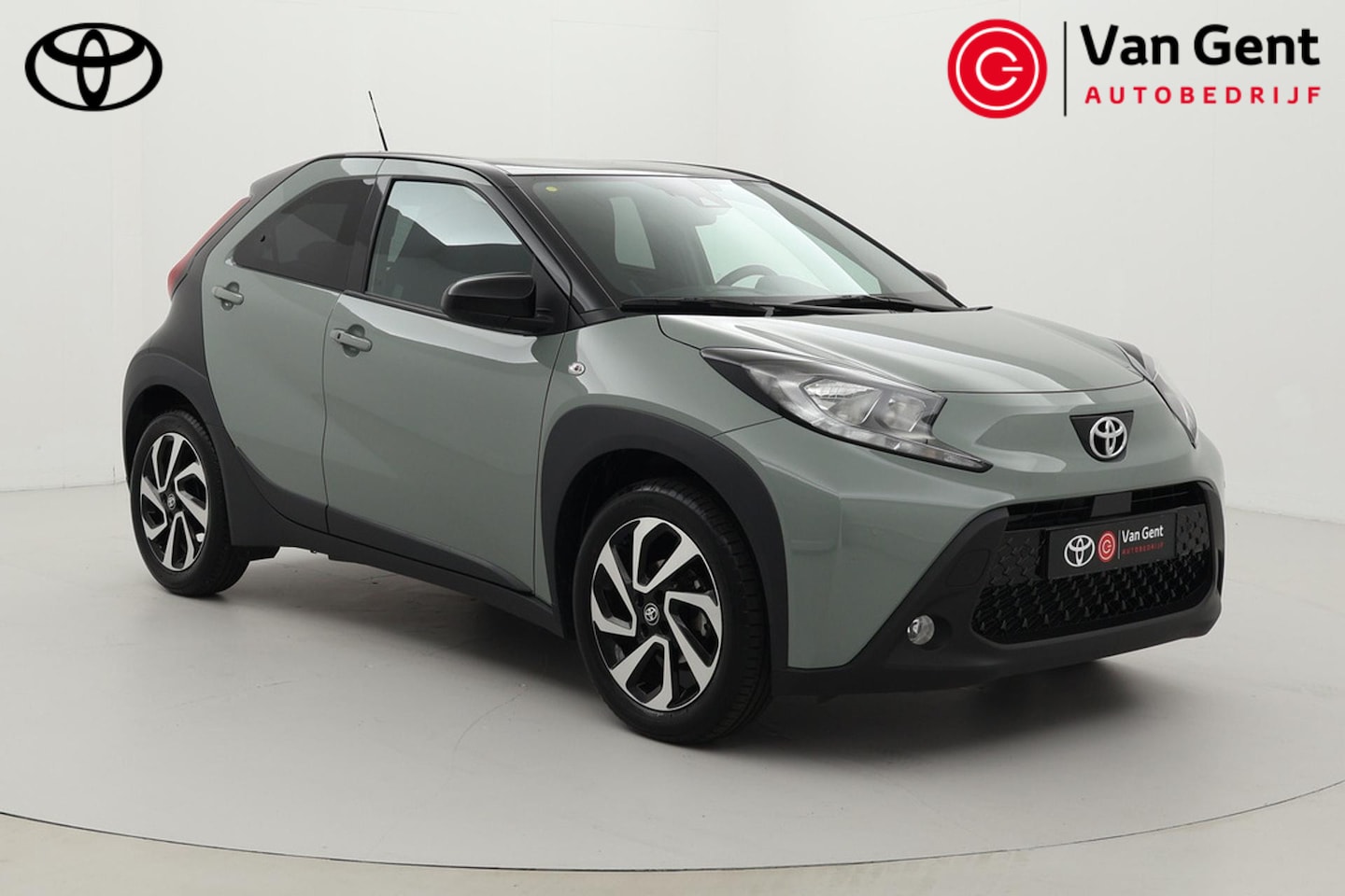 Toyota Aygo X - 1.0 VVT-i S-CVT Pulse | Apple Carplay / Android Auto | Parkeersensoren voor/achter | Keyle - AutoWereld.nl