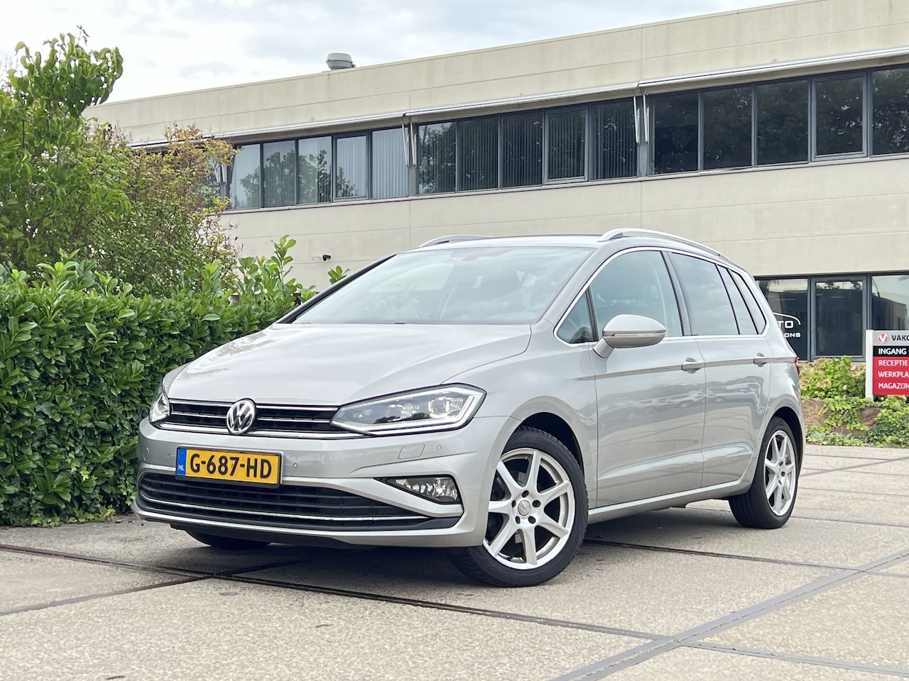 Volkswagen Sharan - 2.0 TSI Highline |ELEKTR. STOEL|PANO|CAMERA|VOLL. ONDERH|5P.| - AutoWereld.nl