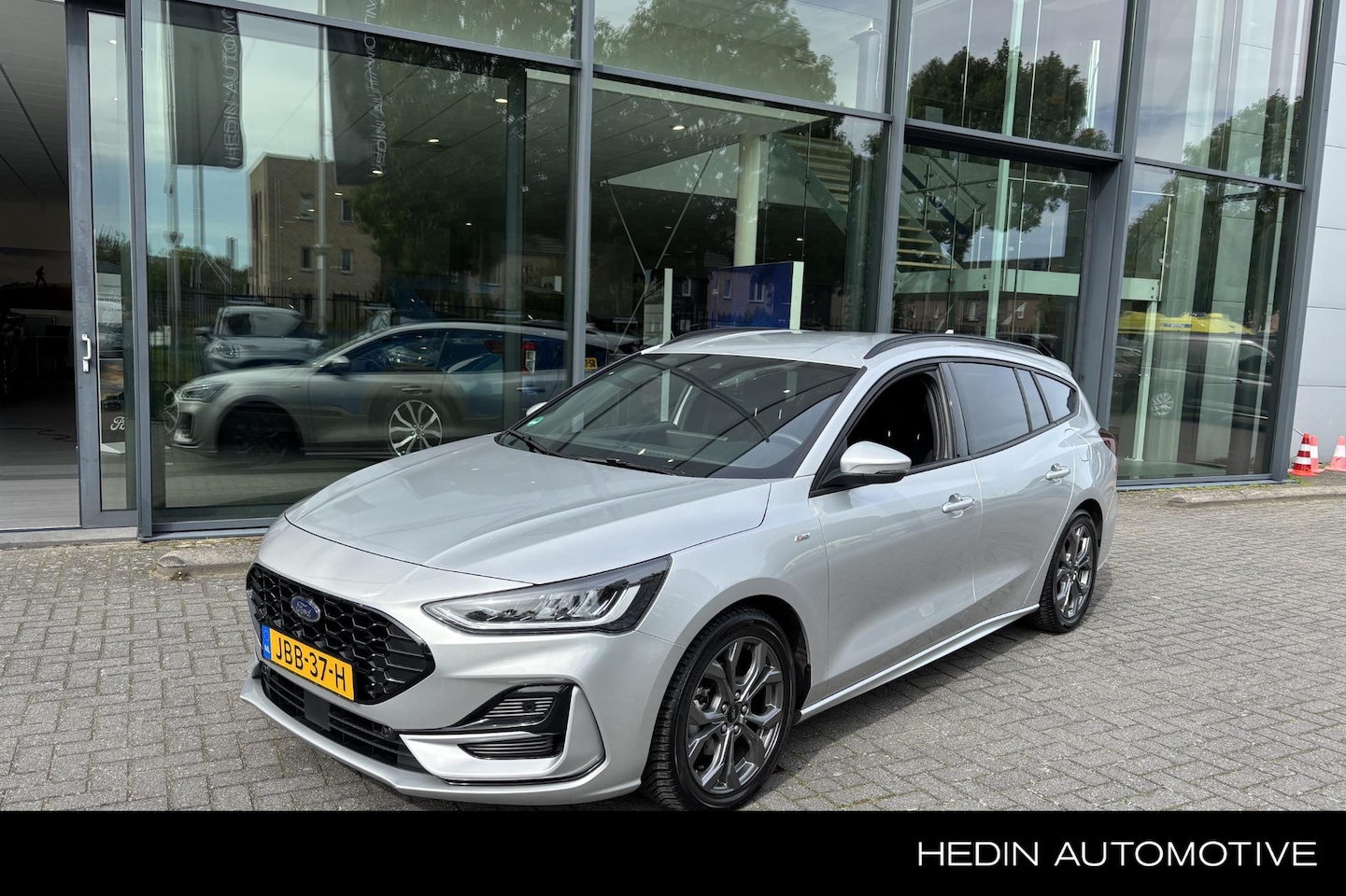 Ford Focus Wagon - 1.0 EcoBoost Hybrid ST Line 1.0 EcoBoost Hybrid ST Line - AutoWereld.nl
