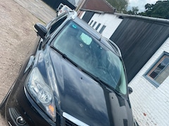 Ford Focus Wagon - 1.6 Comfort
