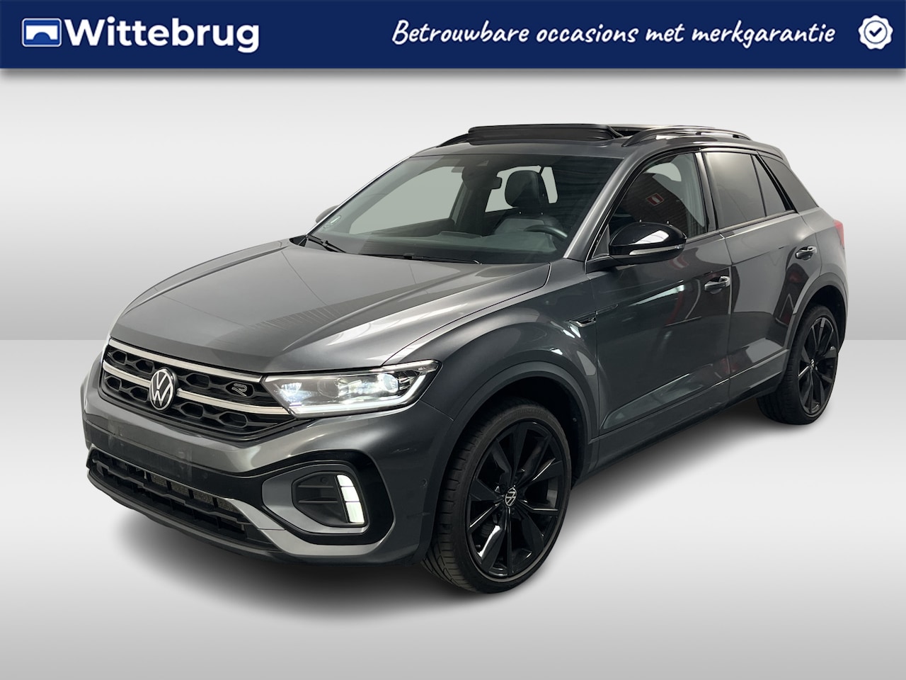 Volkswagen T-Roc - 1.5 TSI R-Line / AUTOMAAT/ PANO/ BLACK-STYLE/ CAMERA/ STUUR+STOELVERWARM./ APP-CONNECT/ AC - AutoWereld.nl