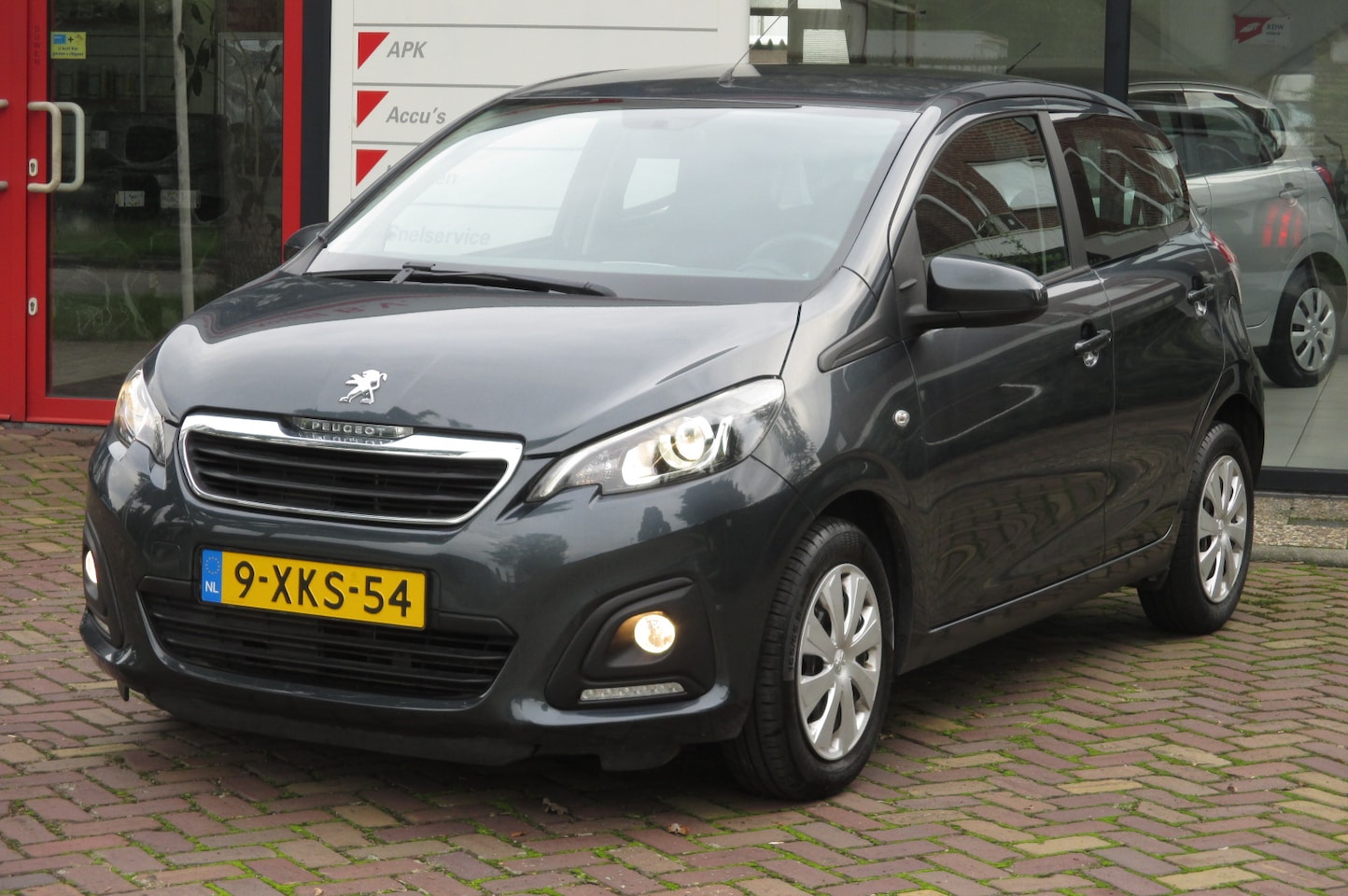 Peugeot 108 - 1.0 e-VTi Active NL auto + 5drs + AC + bluetooth - AutoWereld.nl