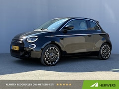 Fiat 500e - La Prima 42 kWh / SOH 94% / Apple Carplay/Android Auto / Achteruitrijcamera / Adaptieve Cr