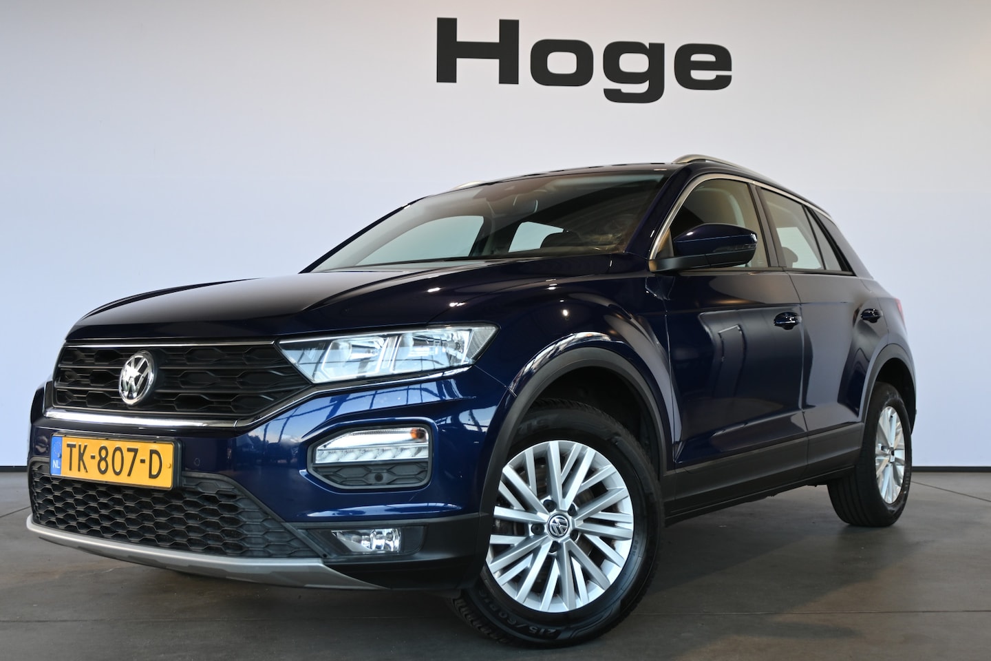 Volkswagen T-Roc - 1.0 TSI Style Clima Adaptieve cruise Navigatie PDC Licht metaal Inruil mogelijk - AutoWereld.nl