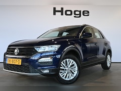 Volkswagen T-Roc - 1.0 TSI Style Clima Adaptieve cruise Navigatie PDC Licht metaal Inruil mogelijk