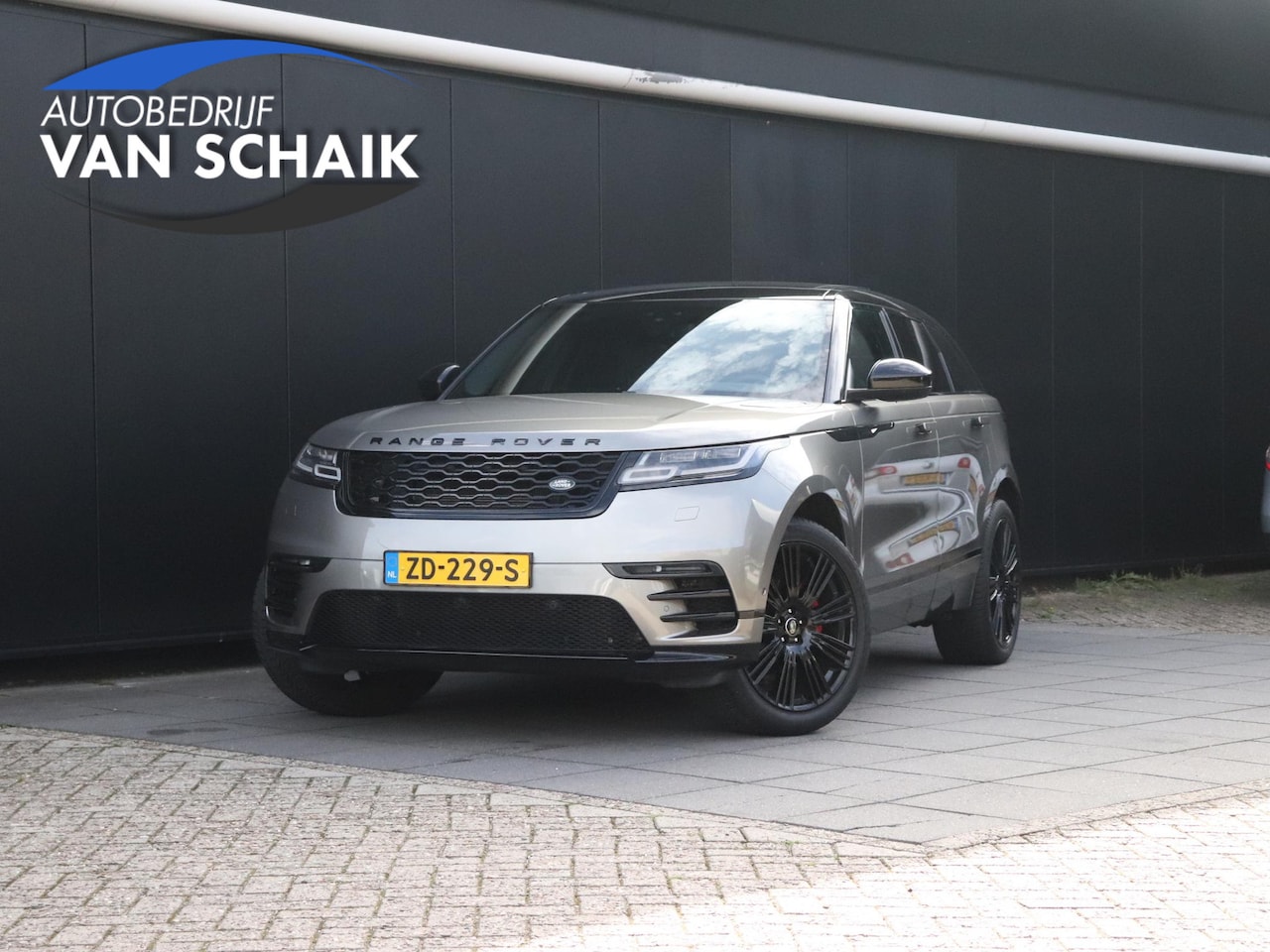 Land Rover Range Rover Velar - 2.0 P250 Turbo AWD R-Dynamic HSE | LEDER | MEMORY | TREKHAAK | PANO-DAK | MERIDIAN | STOEL - AutoWereld.nl
