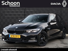 BMW 3-serie Touring - 330e PHEV | Elek. Trekhaak | Camera | Stoelverwarming | LED | Navigatie