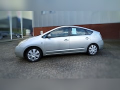Toyota Prius - 1.5 VVT-i