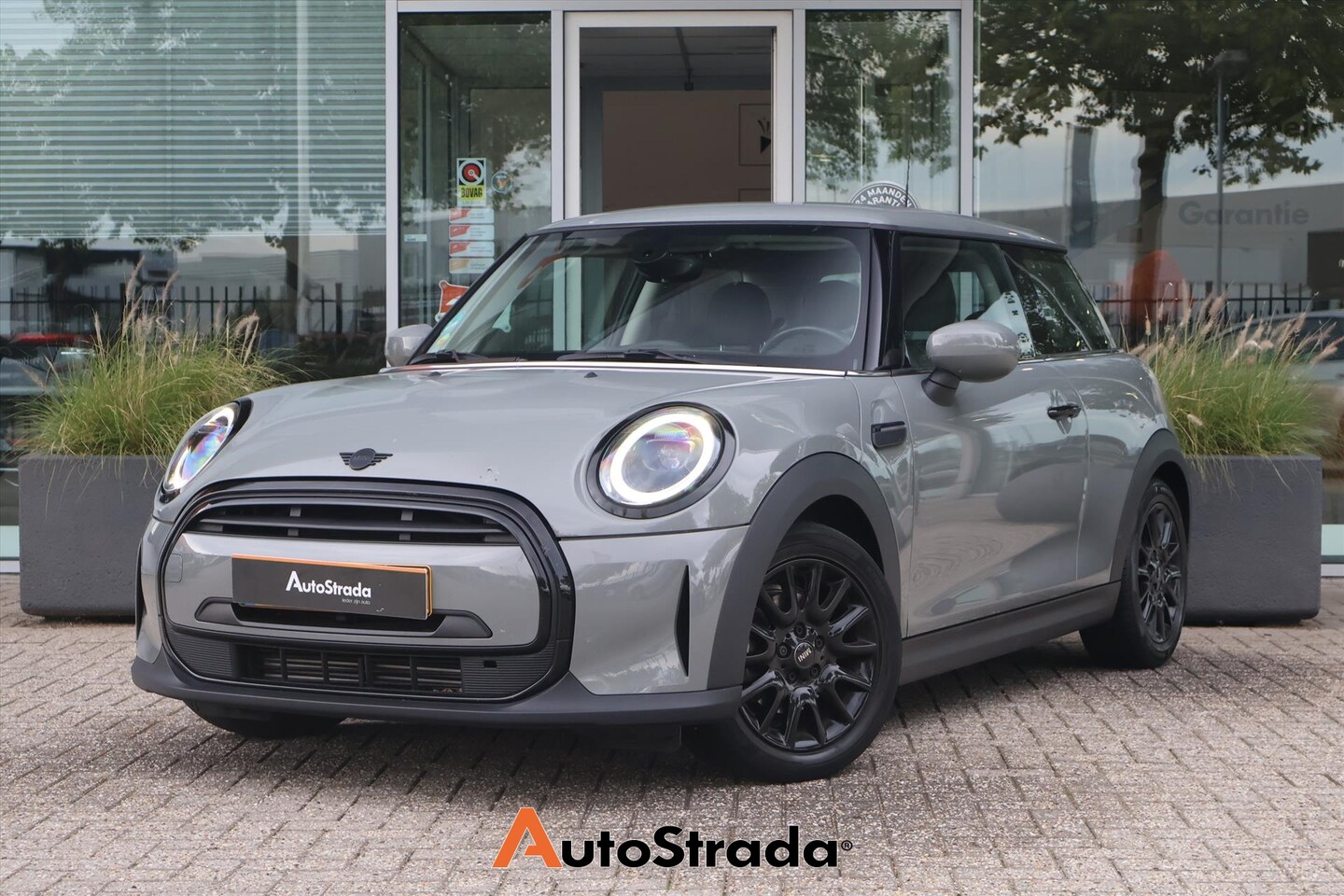 MINI 3-Deurs - Mini (f56) 1.5 One Business Edition 102pk | LED | Cruise | Airco | Union Jack | Carplay - AutoWereld.nl